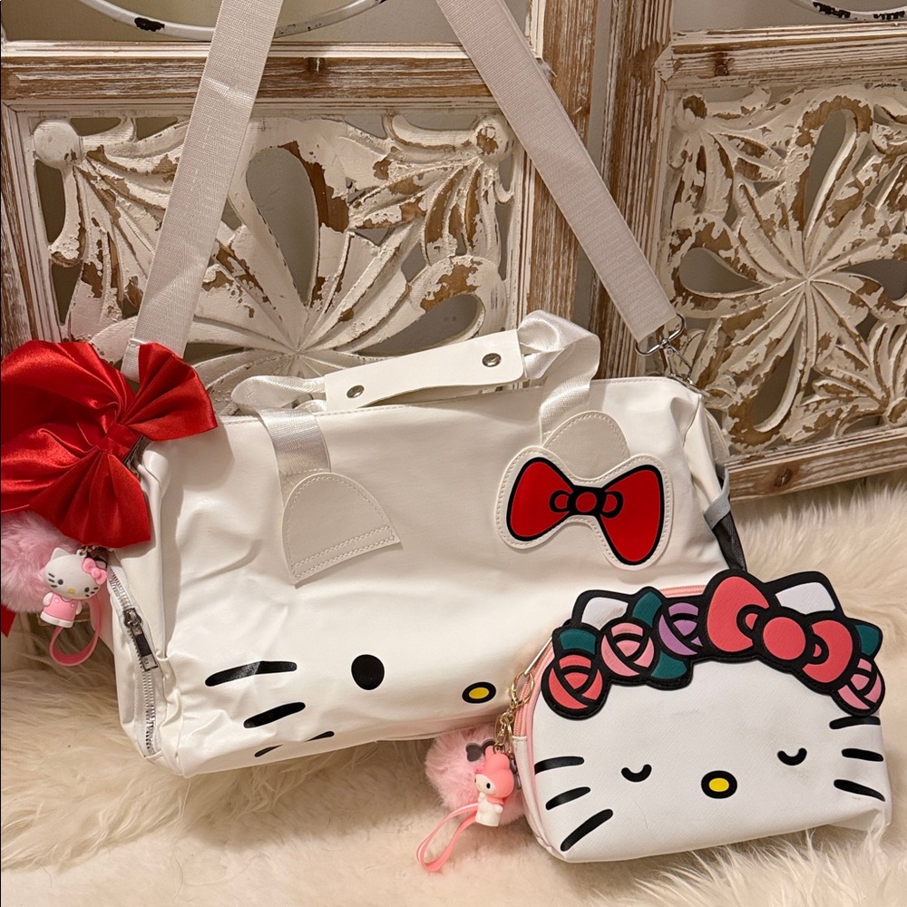 Hello Kitty White and Red Bow Bag Set